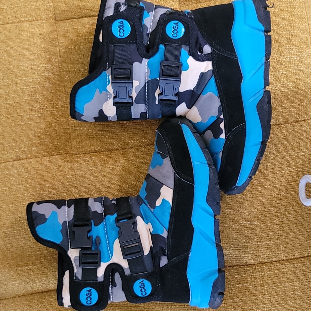 Kids snow boots